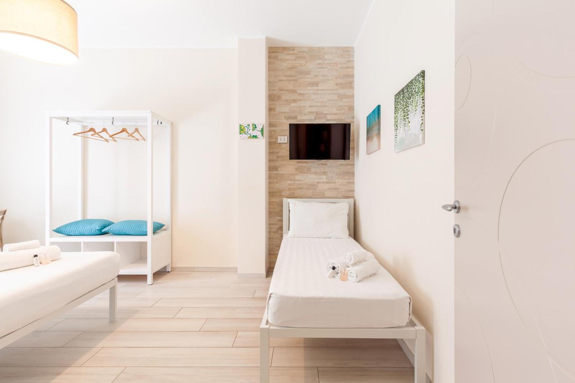 Hostly- Don Bosco Light Apartment Rom
