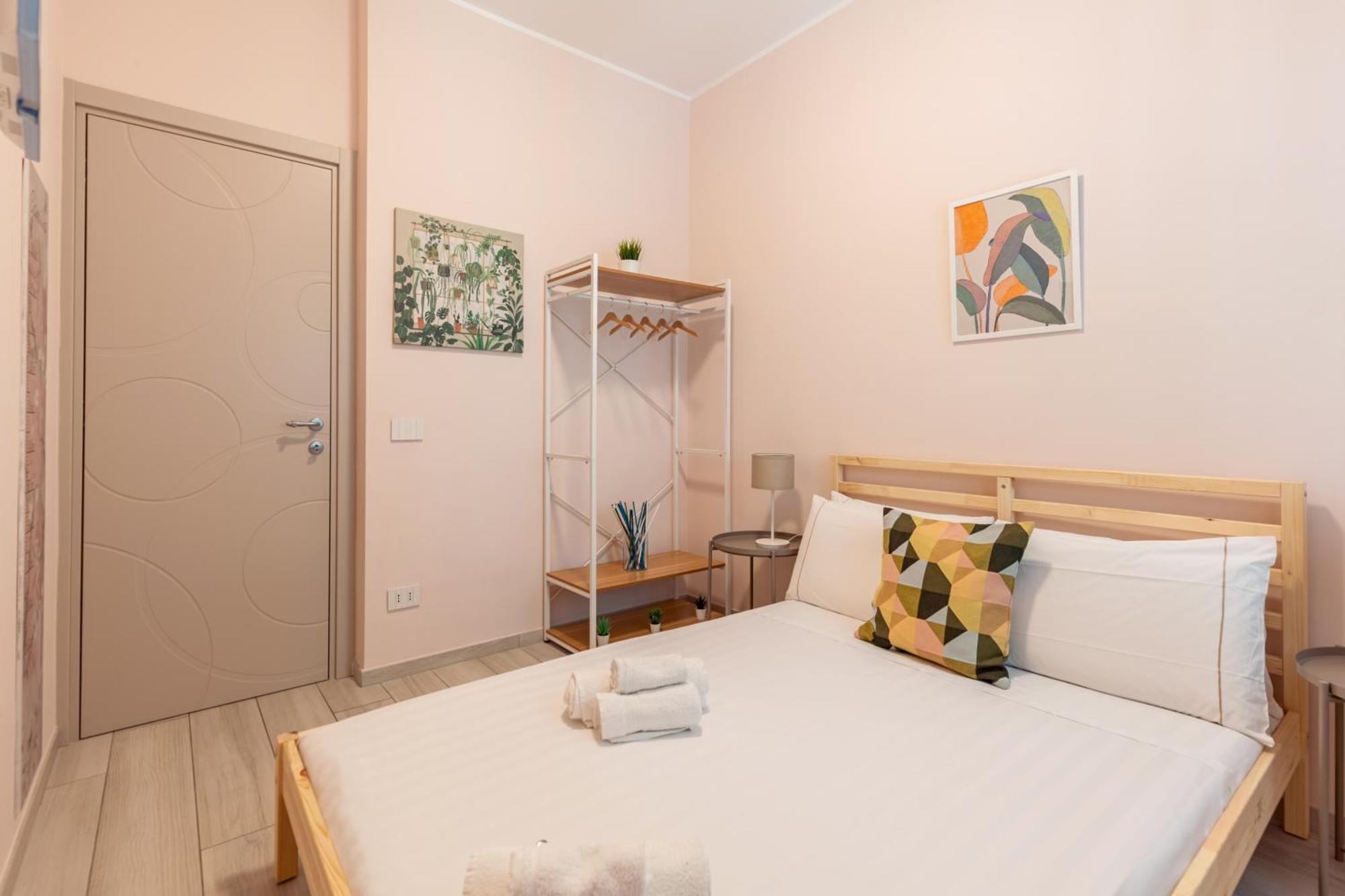 Apartment Hostly- Don Bosco Light Rom